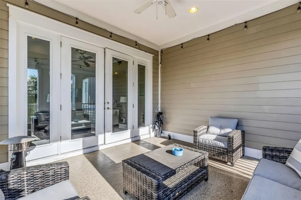 289 Sapphire Lake Drive Bradenton FL 34209
