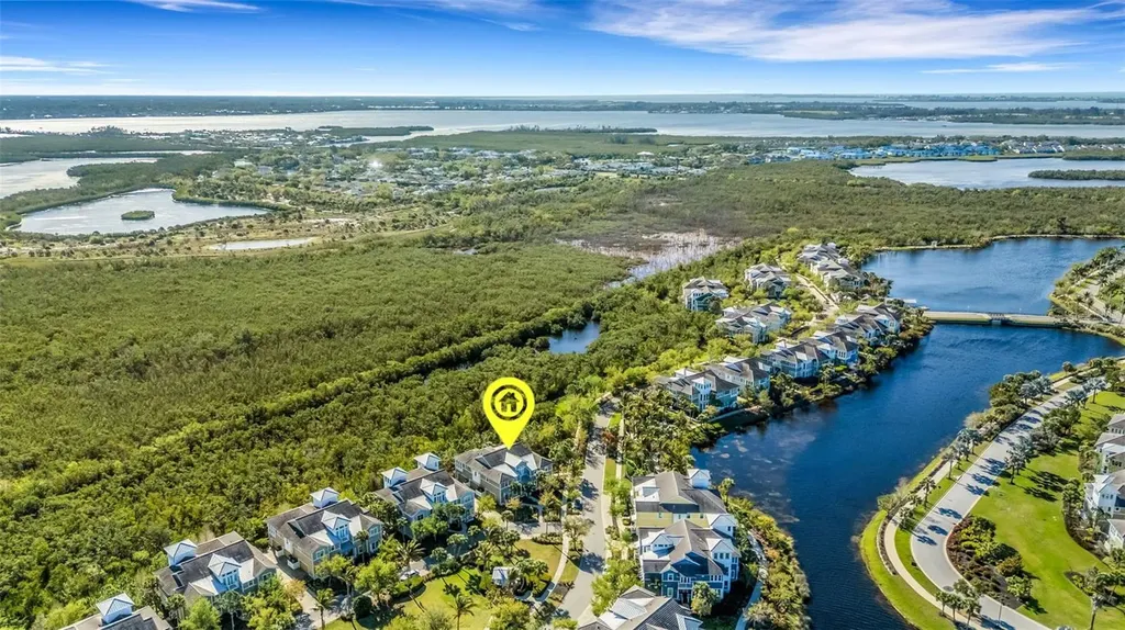 289 Sapphire Lake Drive Bradenton FL 34209