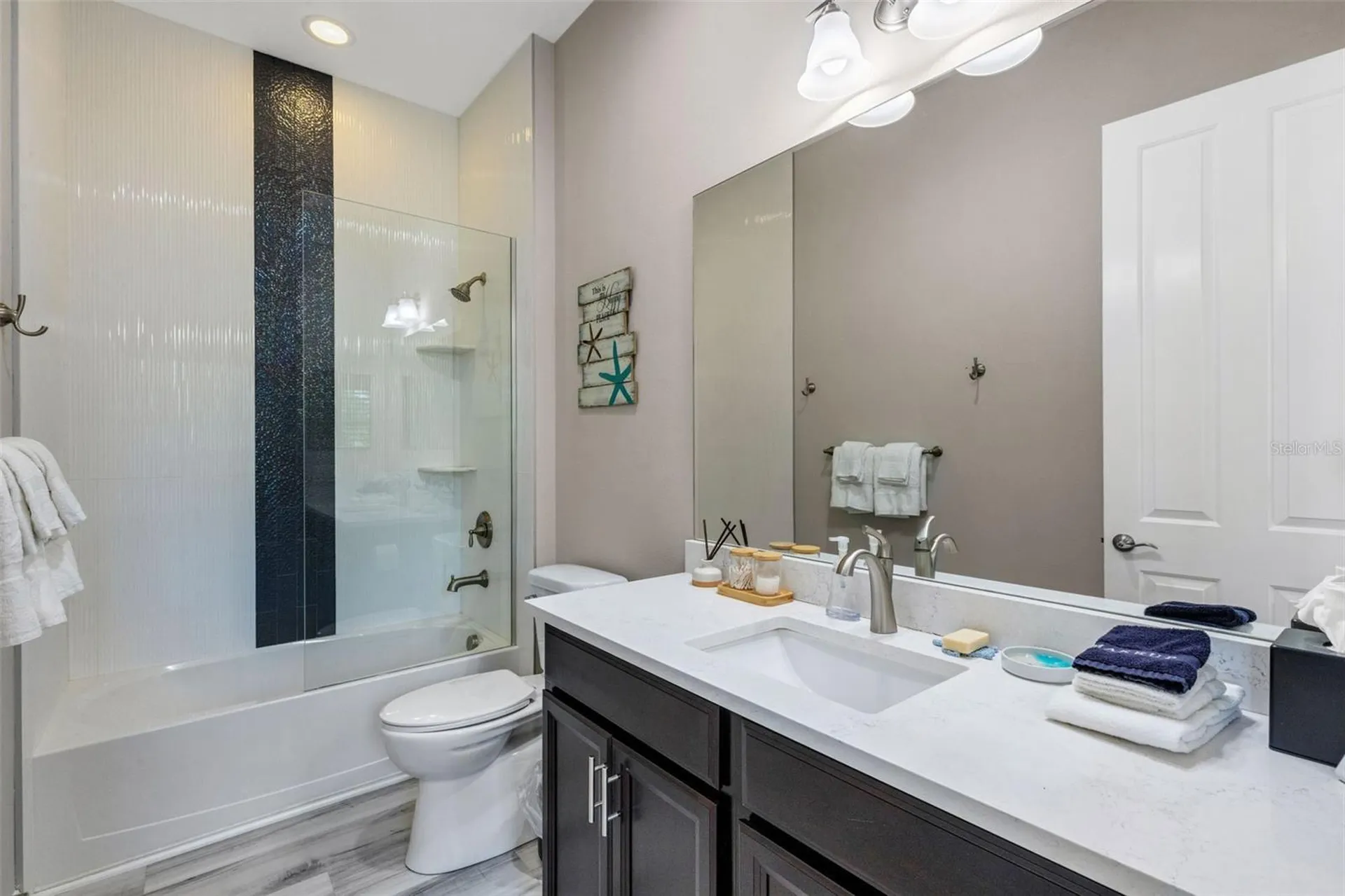289 Sapphire Lake Drive Bradenton FL 34209