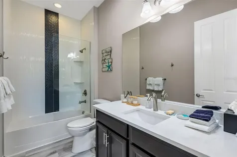 289 Sapphire Lake Drive Bradenton FL 34209