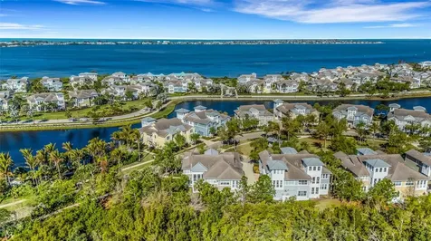 289 Sapphire Lake Drive Bradenton FL 34209