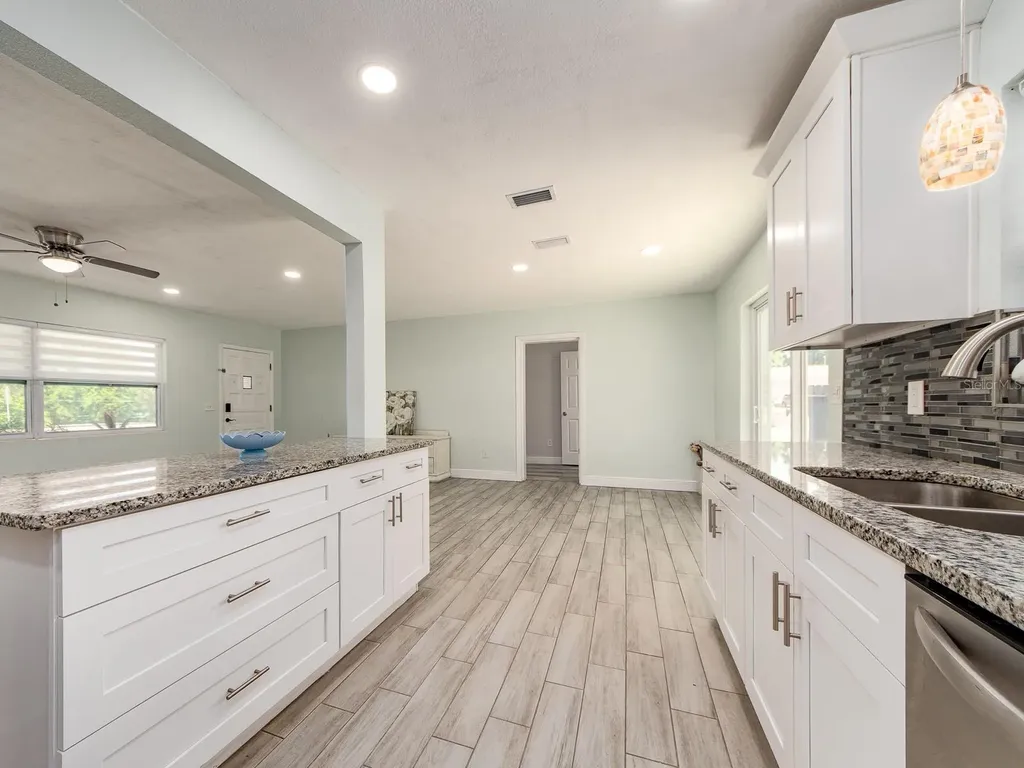 1005 N Highland Avenue Clearwater FL 33755