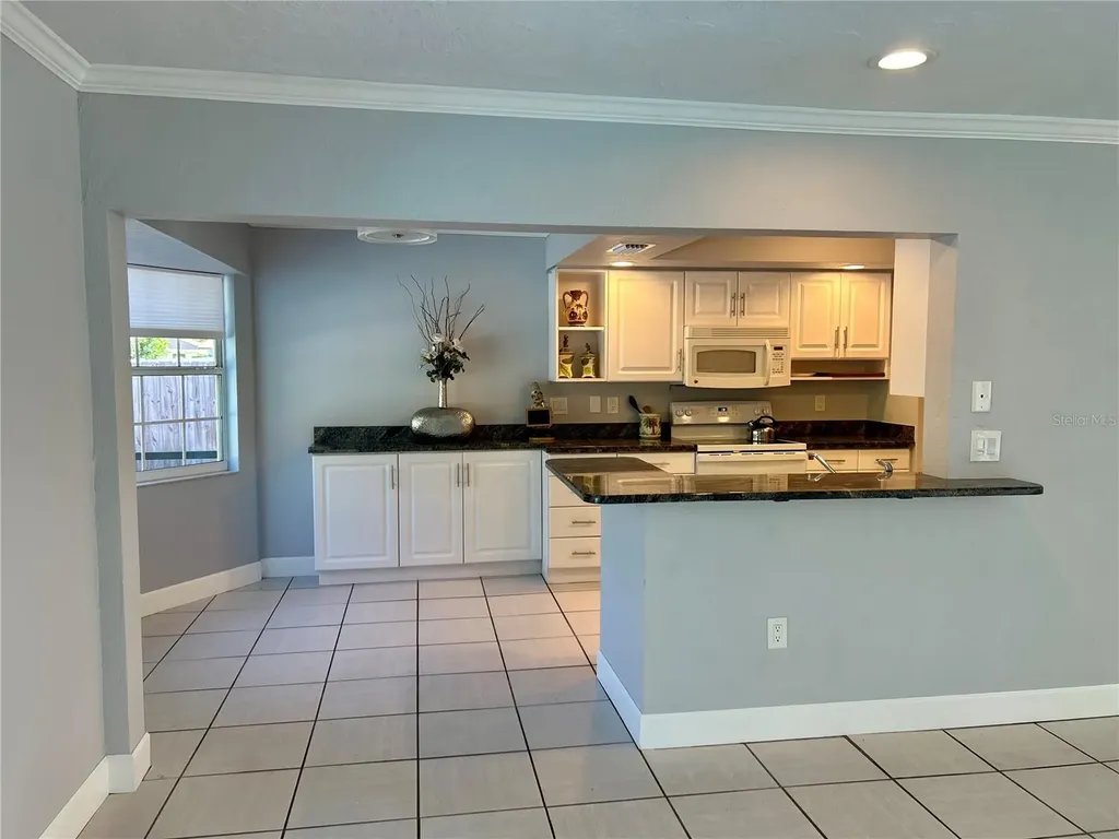 3947 De Foe Square Sarasota FL 34241