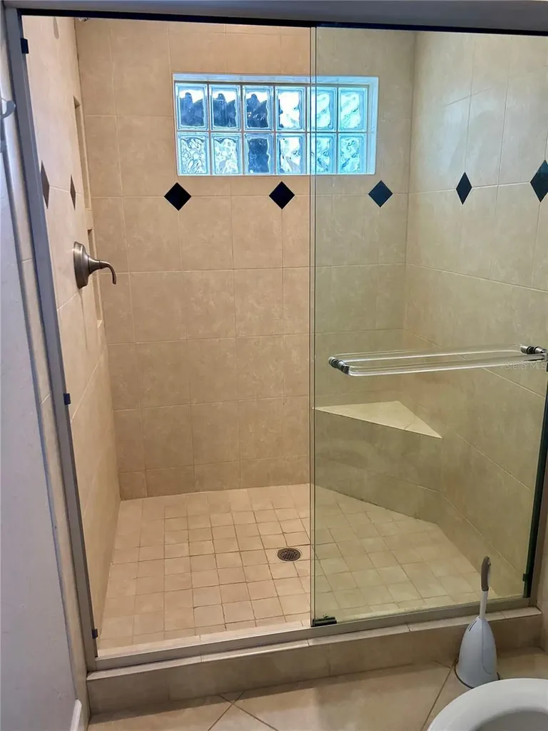 3947 De Foe Square Sarasota FL 34241