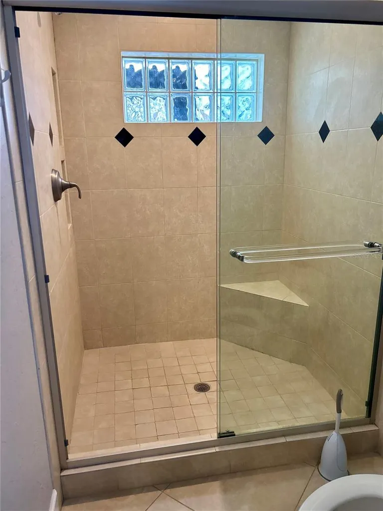 3947 De Foe Square Sarasota FL 34241
