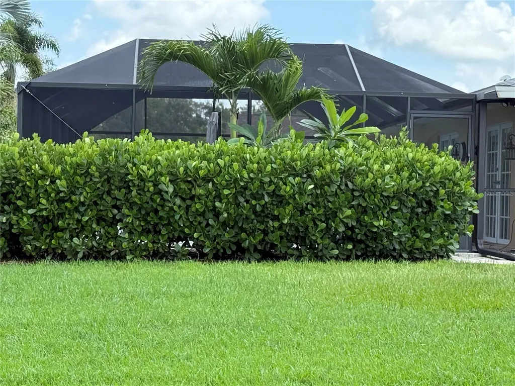 3947 De Foe Square Sarasota FL 34241