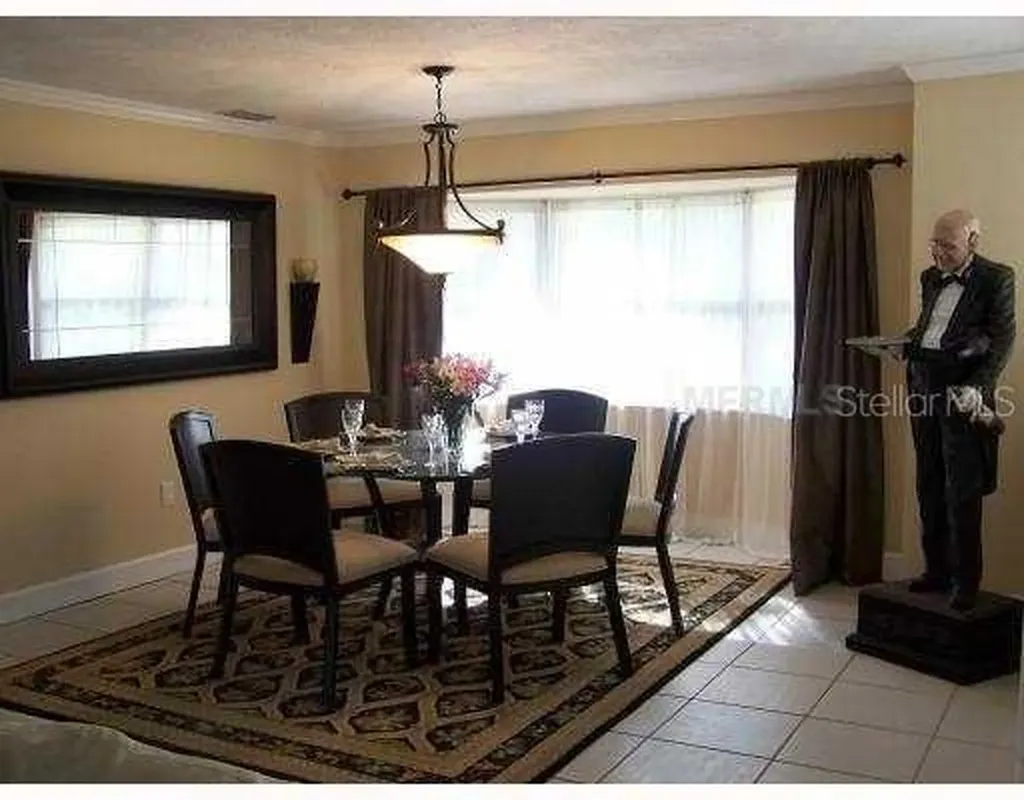 3947 De Foe Square Sarasota FL 34241