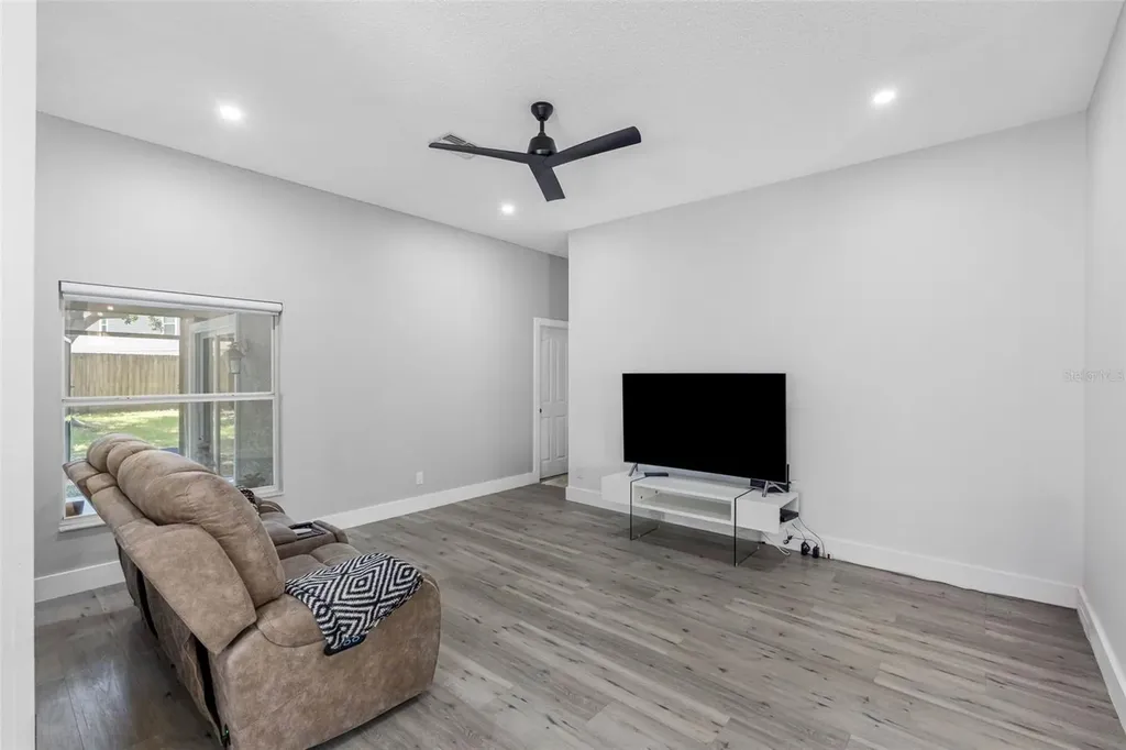 1534 Scotch Pine Drive Brandon FL 33511