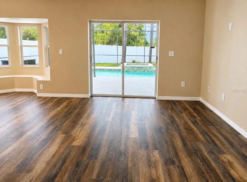 6801 Cambridge Park Drive Apollo Beach FL 33572