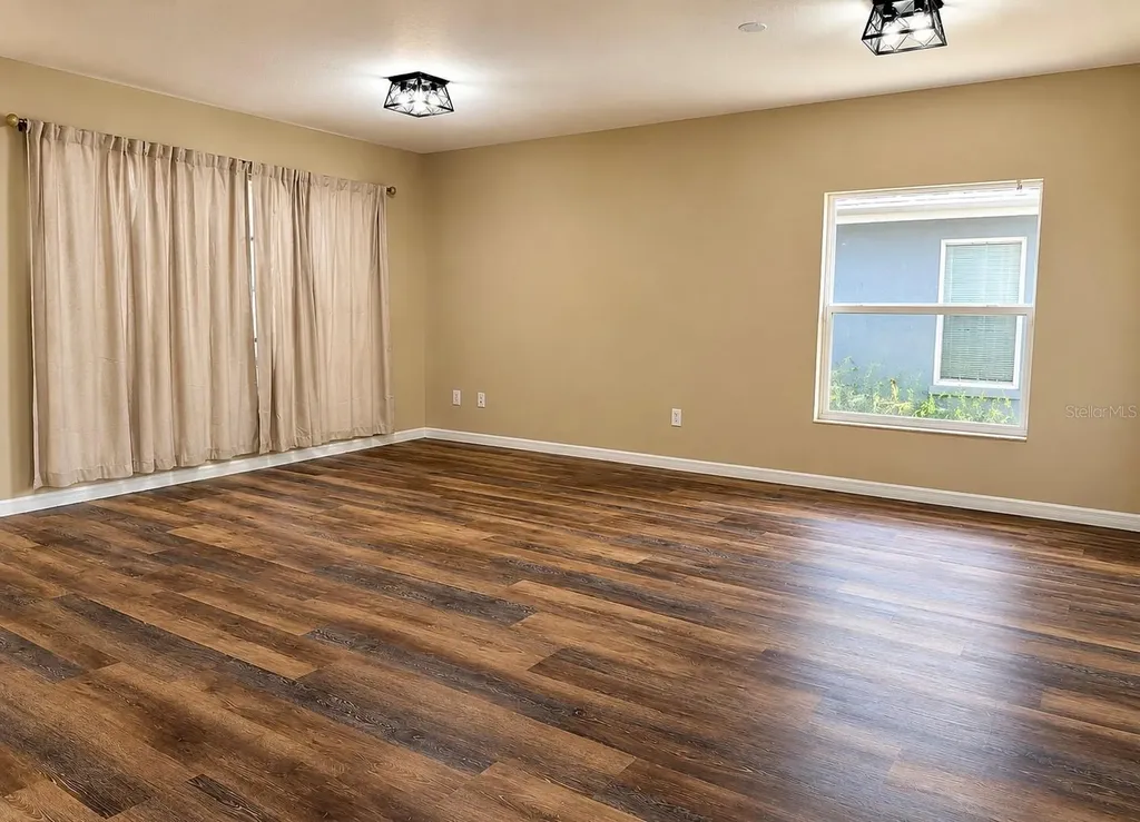 6801 Cambridge Park Drive Apollo Beach FL 33572