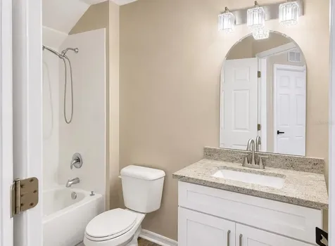 6801 Cambridge Park Drive Apollo Beach FL 33572