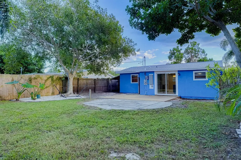 5135 Newton Avenue S Gulfport FL 33707