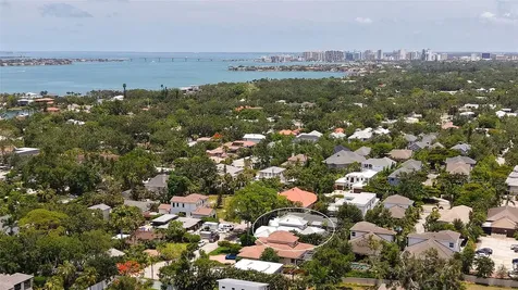 3921 Maravic Place Sarasota FL 34231