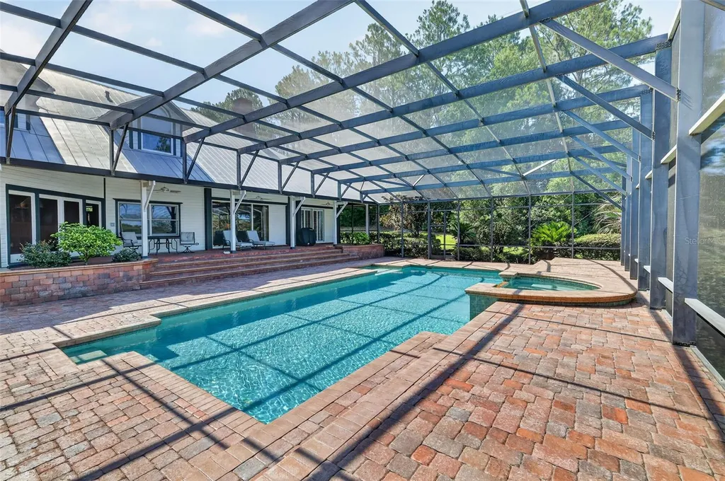 22625 Lake Seneca Road Eustis FL 32736