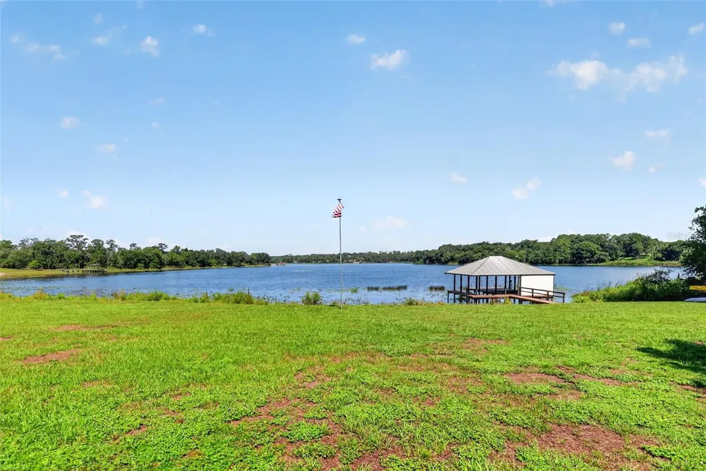 22625 Lake Seneca Road Eustis FL 32736