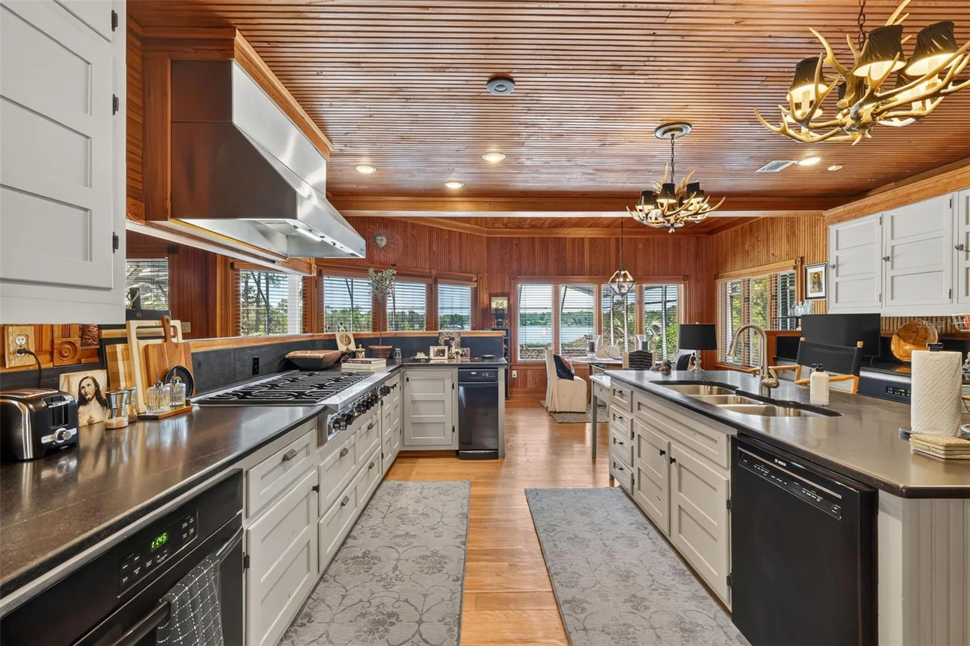 22625 Lake Seneca Road Eustis FL 32736