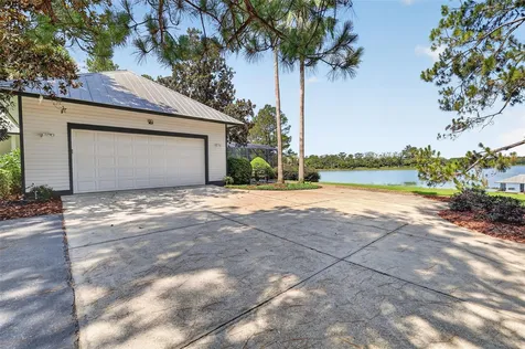 22625 Lake Seneca Road Eustis FL 32736