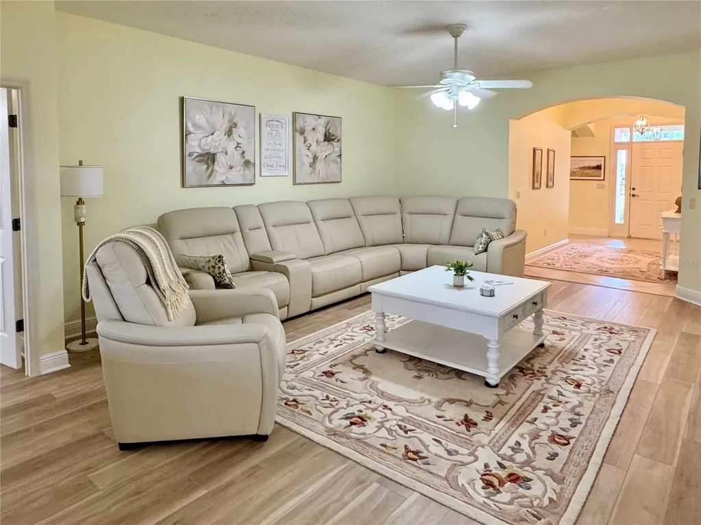 646 Murphys Estate Drive The Villages FL 32162