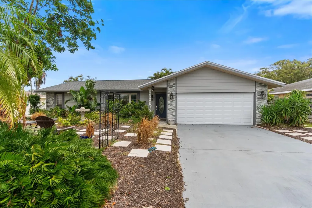 6706 22nd Avenue W Bradenton FL 34209