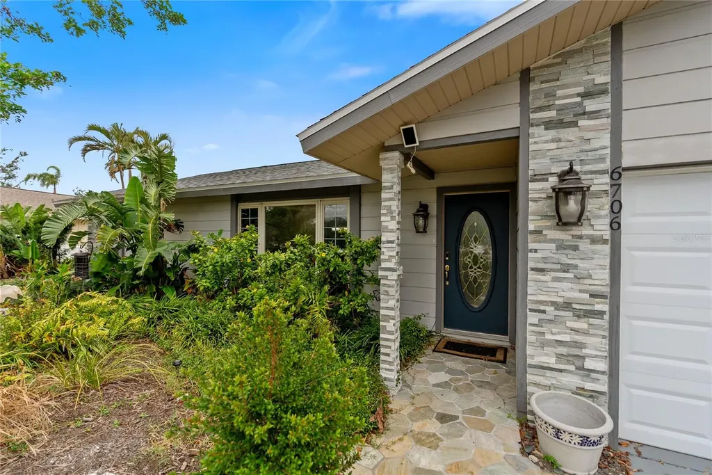 6706 22nd Avenue W Bradenton FL 34209