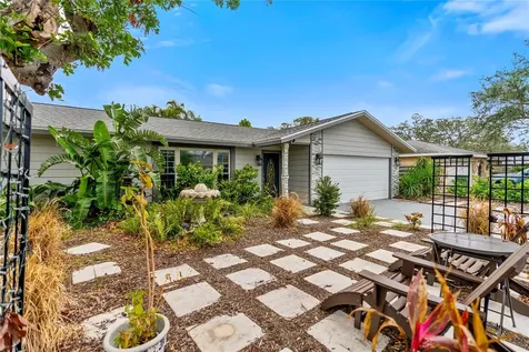 6706 22nd Avenue W Bradenton FL 34209