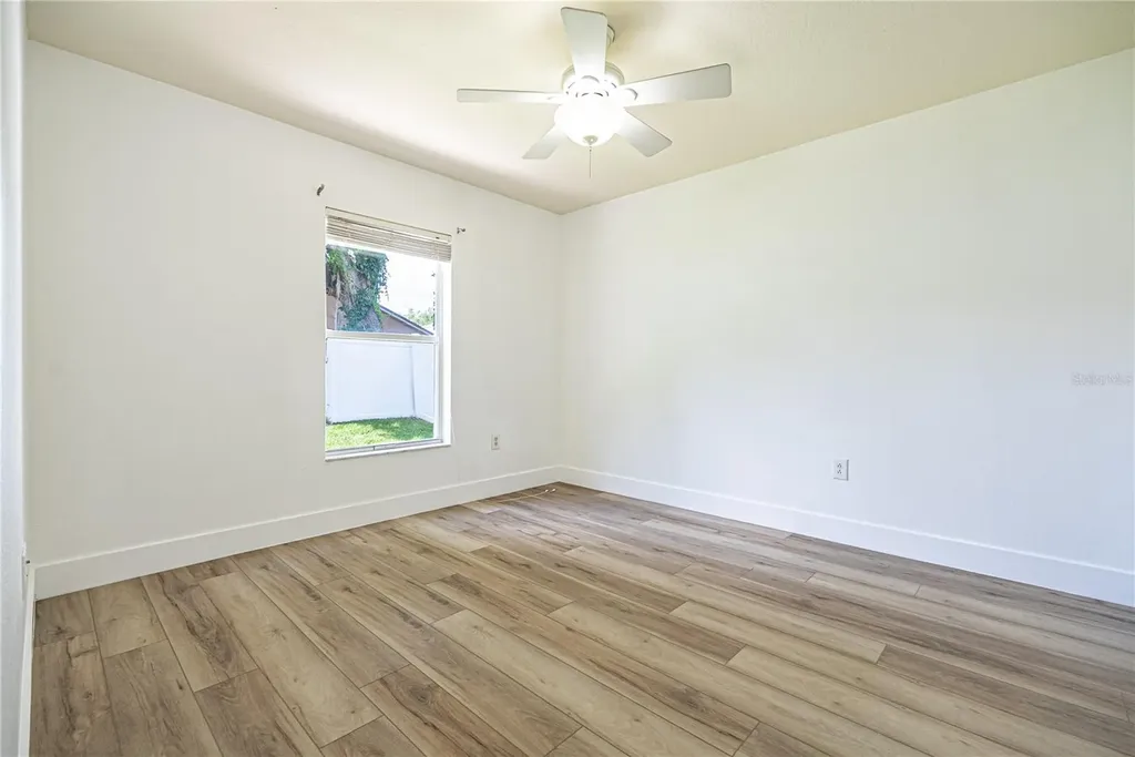 1914 Samantha Lane Valrico FL 33594
