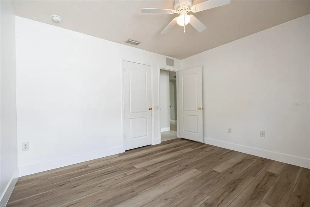 1914 Samantha Lane Valrico FL 33594