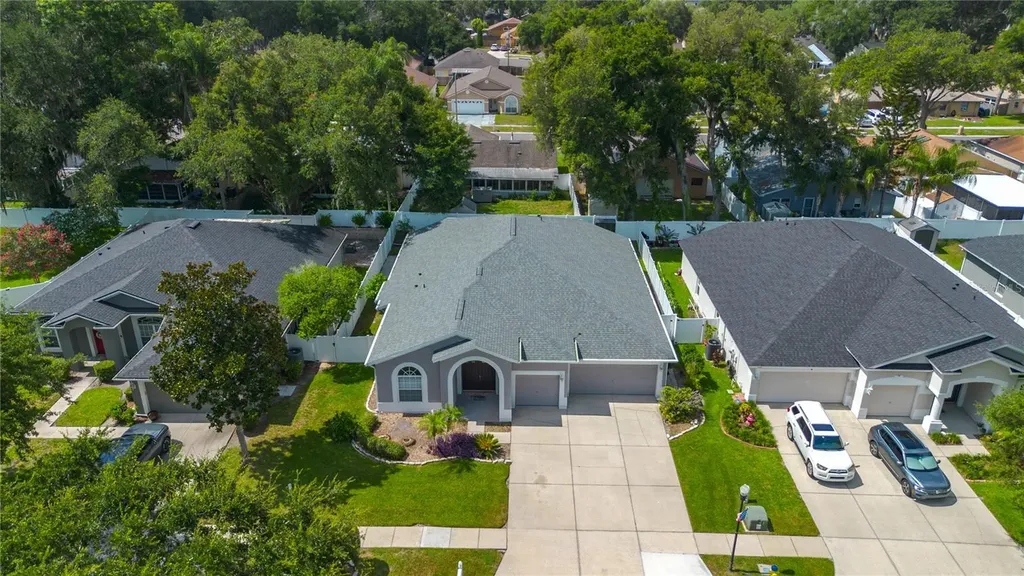1914 Samantha Lane Valrico FL 33594