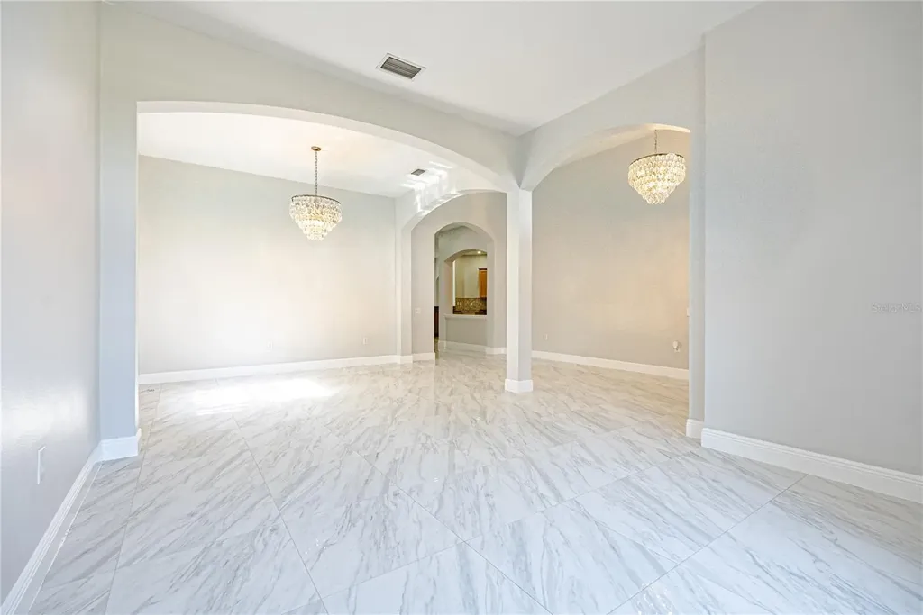 1914 Samantha Lane Valrico FL 33594