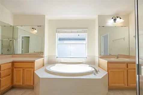 1914 Samantha Lane Valrico FL 33594