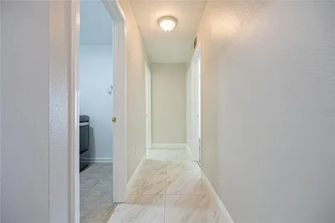 1914 Samantha Lane Valrico FL 33594