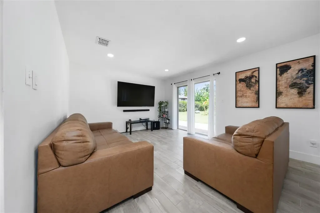 10737 Larissa Street Orlando FL 32821