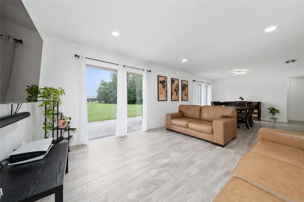 10737 Larissa Street Orlando FL 32821