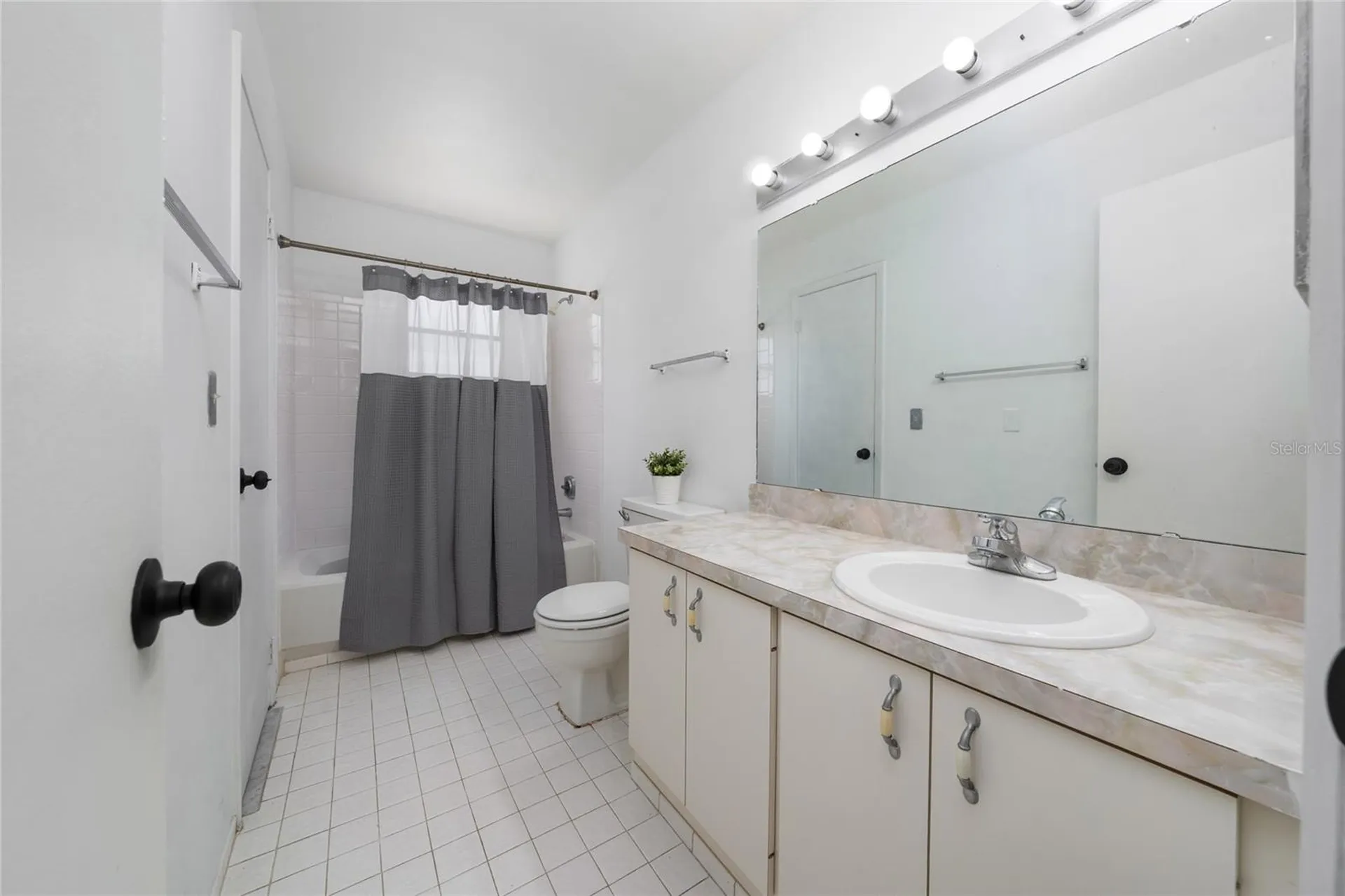 10737 Larissa Street Orlando FL 32821