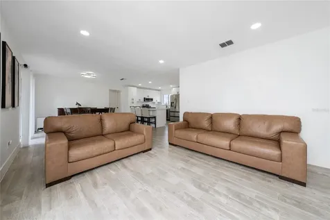 10737 Larissa Street Orlando FL 32821