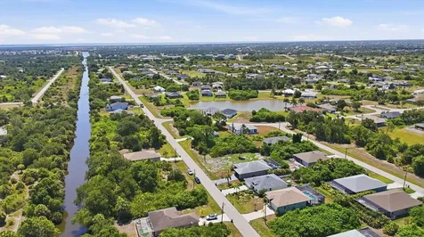 233 Baytree Drive Rotonda West FL 33947