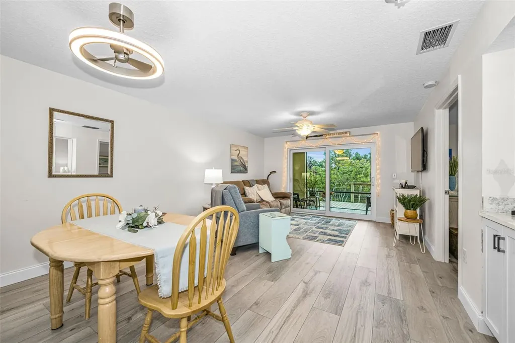 1673 Seascape Circle Tarpon Springs FL 34689