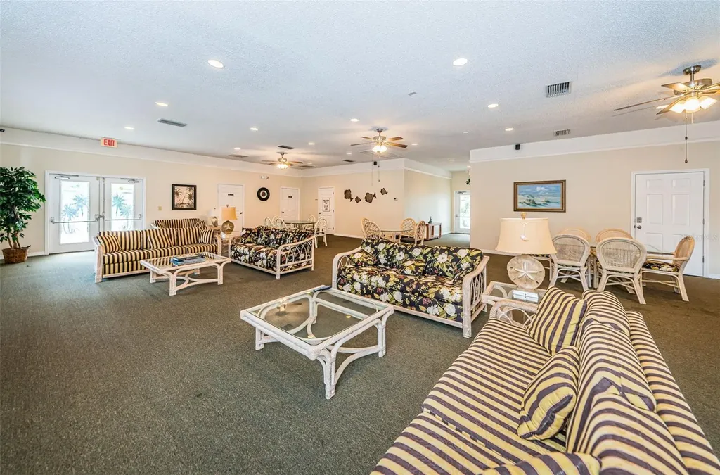 1673 Seascape Circle Tarpon Springs FL 34689