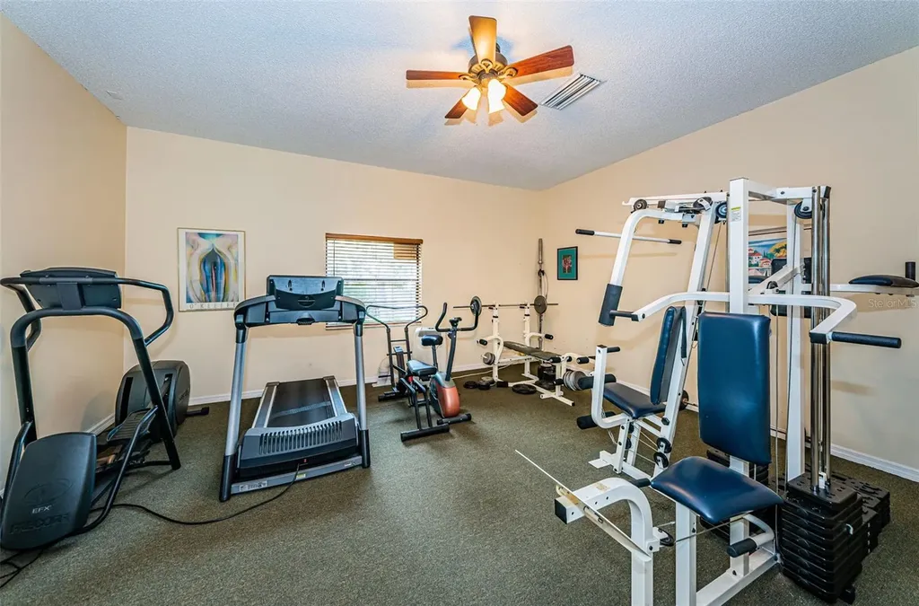 1673 Seascape Circle Tarpon Springs FL 34689