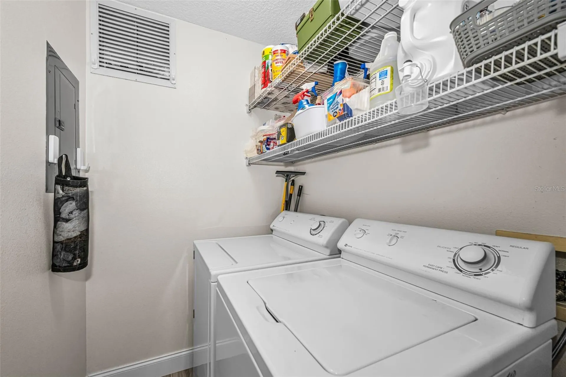 1673 Seascape Circle Tarpon Springs FL 34689