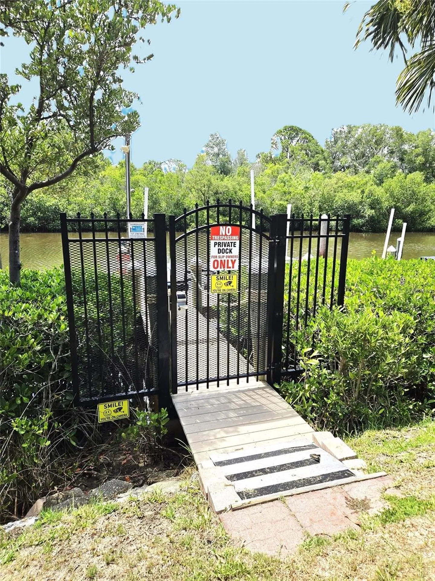 1673 Seascape Circle Tarpon Springs FL 34689