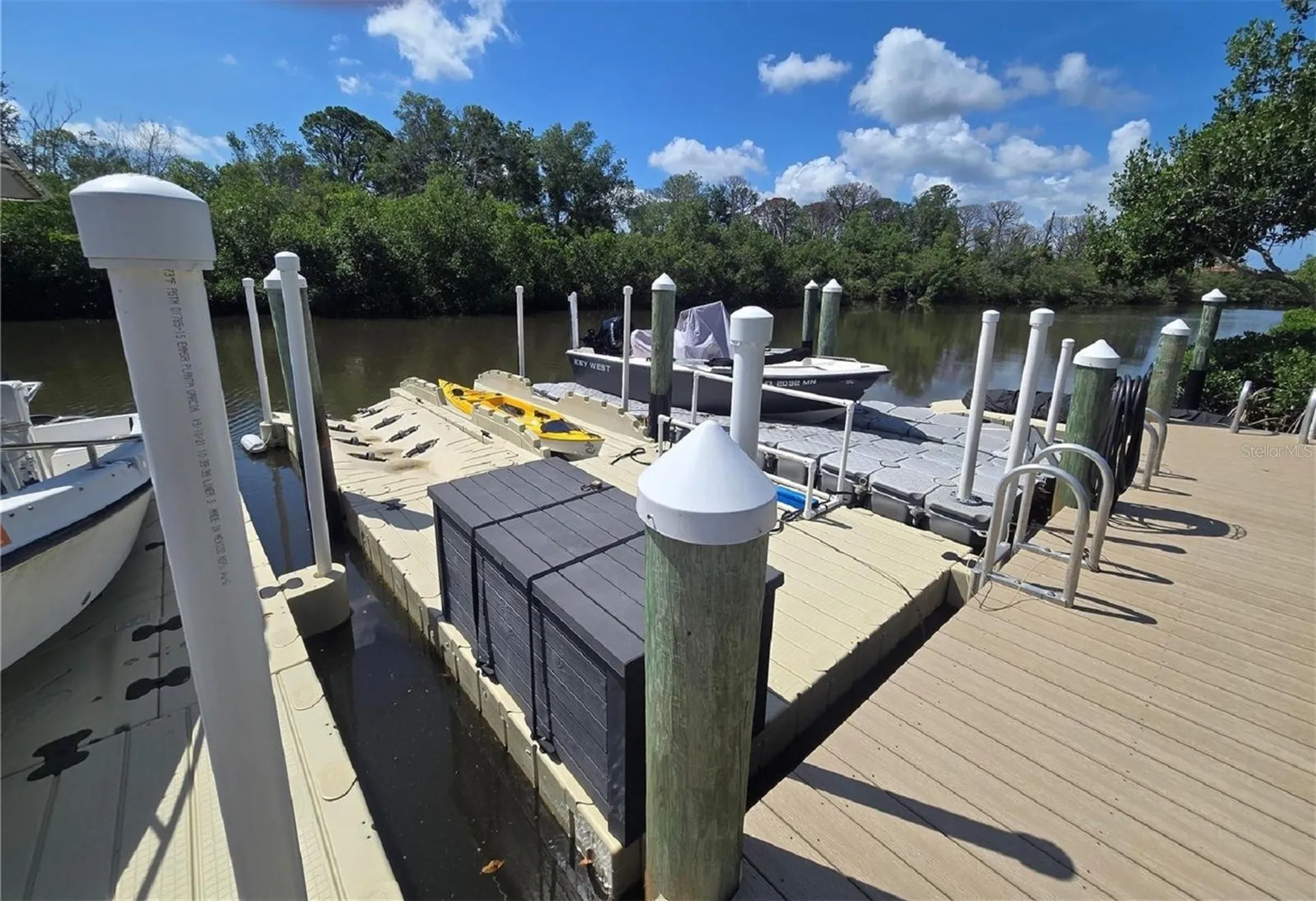 1673 Seascape Circle Tarpon Springs FL 34689
