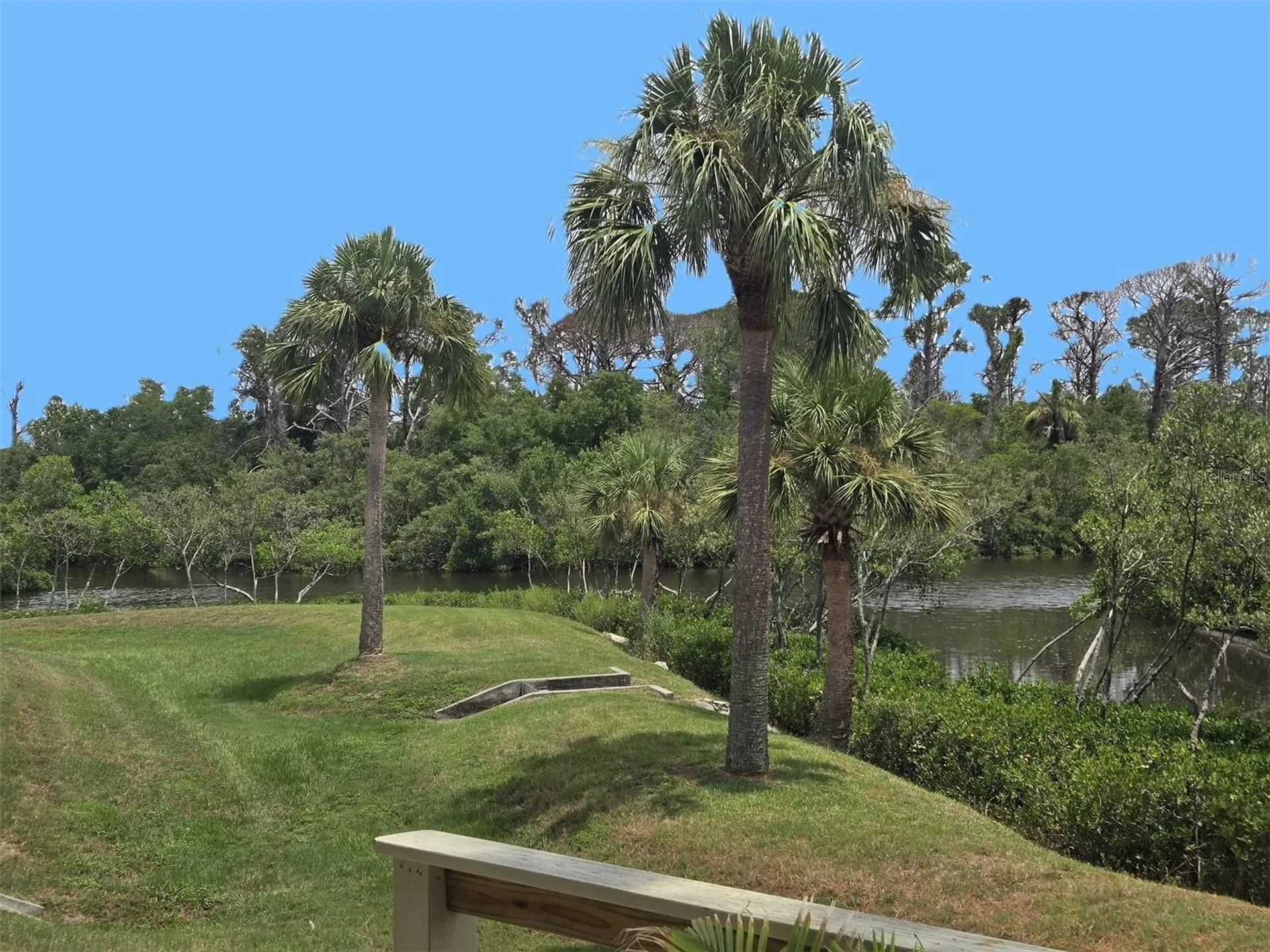 1673 Seascape Circle Tarpon Springs FL 34689