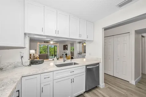 1673 Seascape Circle Tarpon Springs FL 34689