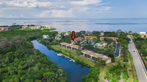 1673 Seascape Circle Tarpon Springs FL 34689