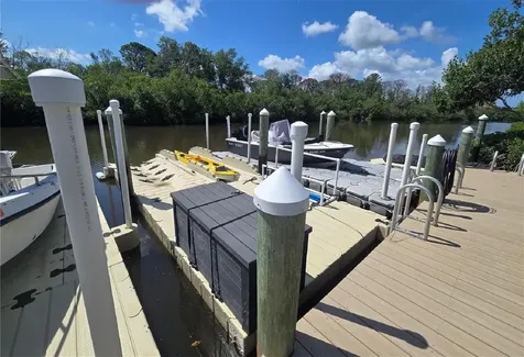 1673 Seascape Circle Tarpon Springs FL 34689