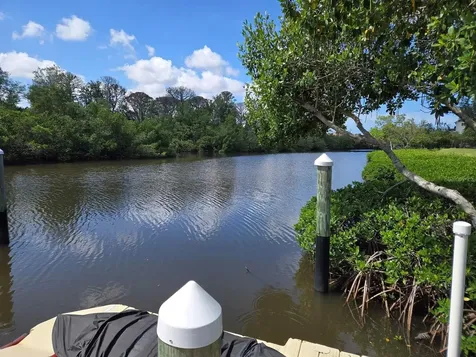 1673 Seascape Circle Tarpon Springs FL 34689