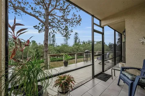 1673 Seascape Circle Tarpon Springs FL 34689