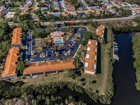 1673 Seascape Circle Tarpon Springs FL 34689