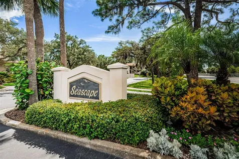 1673 Seascape Circle Tarpon Springs FL 34689